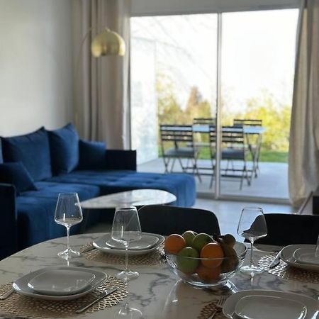 Royal Park Lake View Apartment Эвиан-ле-Бен Экстерьер фото